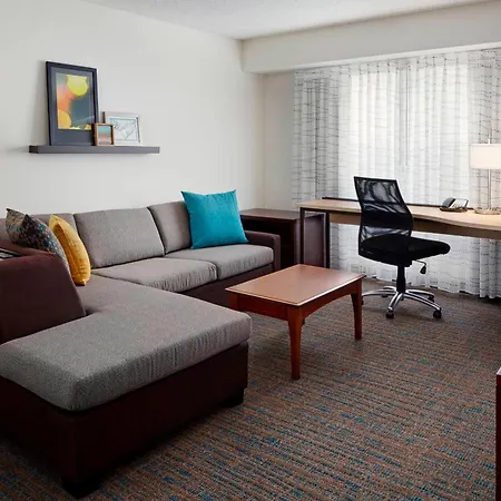 Residence Inn Saint Louis Airport / Earth City